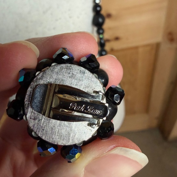 Vintage Park Lane Black Beaded Necklace & Clip Earring Set Aurora Borealis - Picture 8 of 8